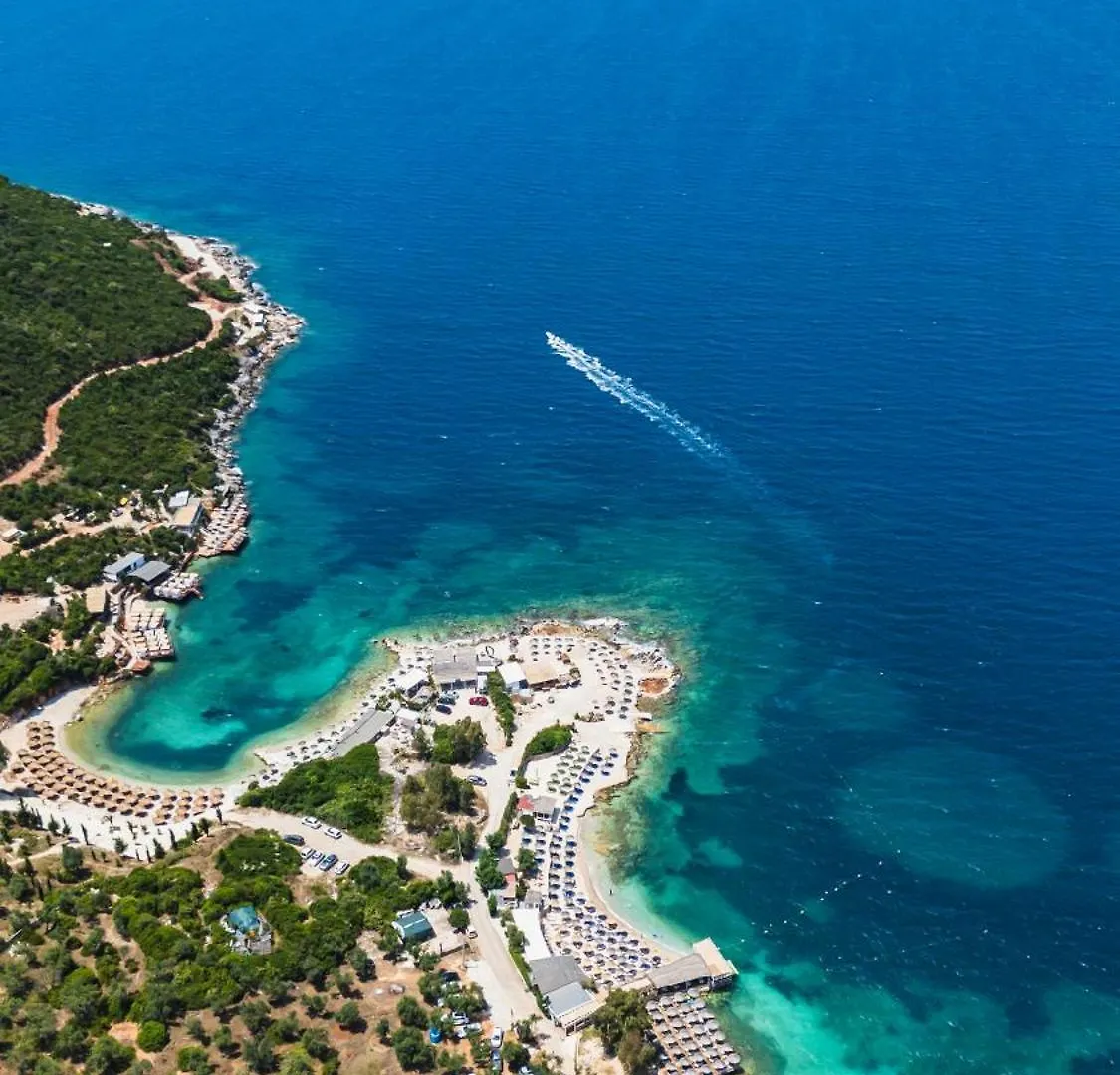 Green Light Hotel Εξαμίλιο