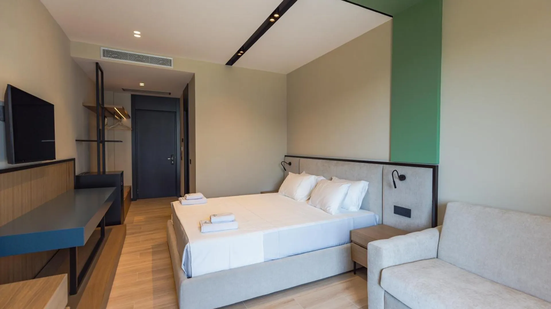 Green Light Hotel Εξαμίλιο