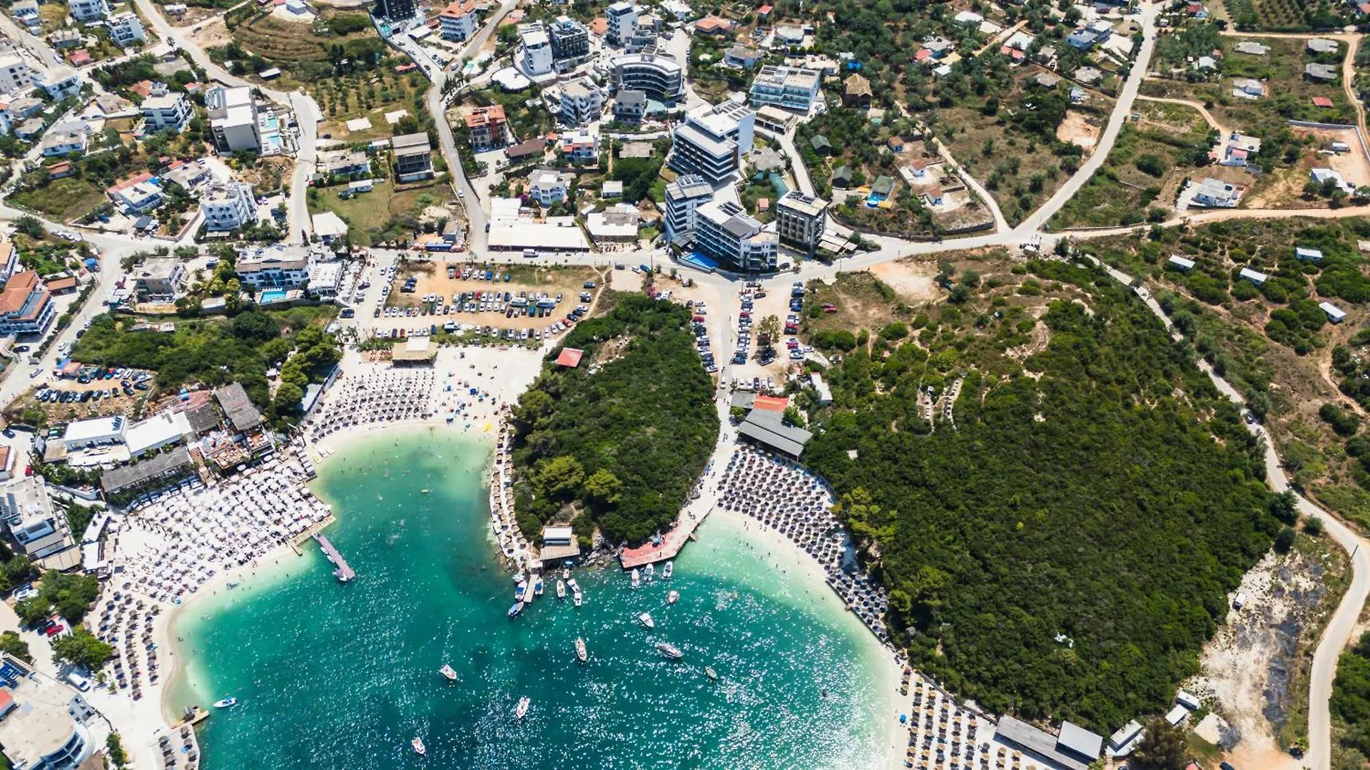 Green Light Hotel Εξαμίλιο 4*,