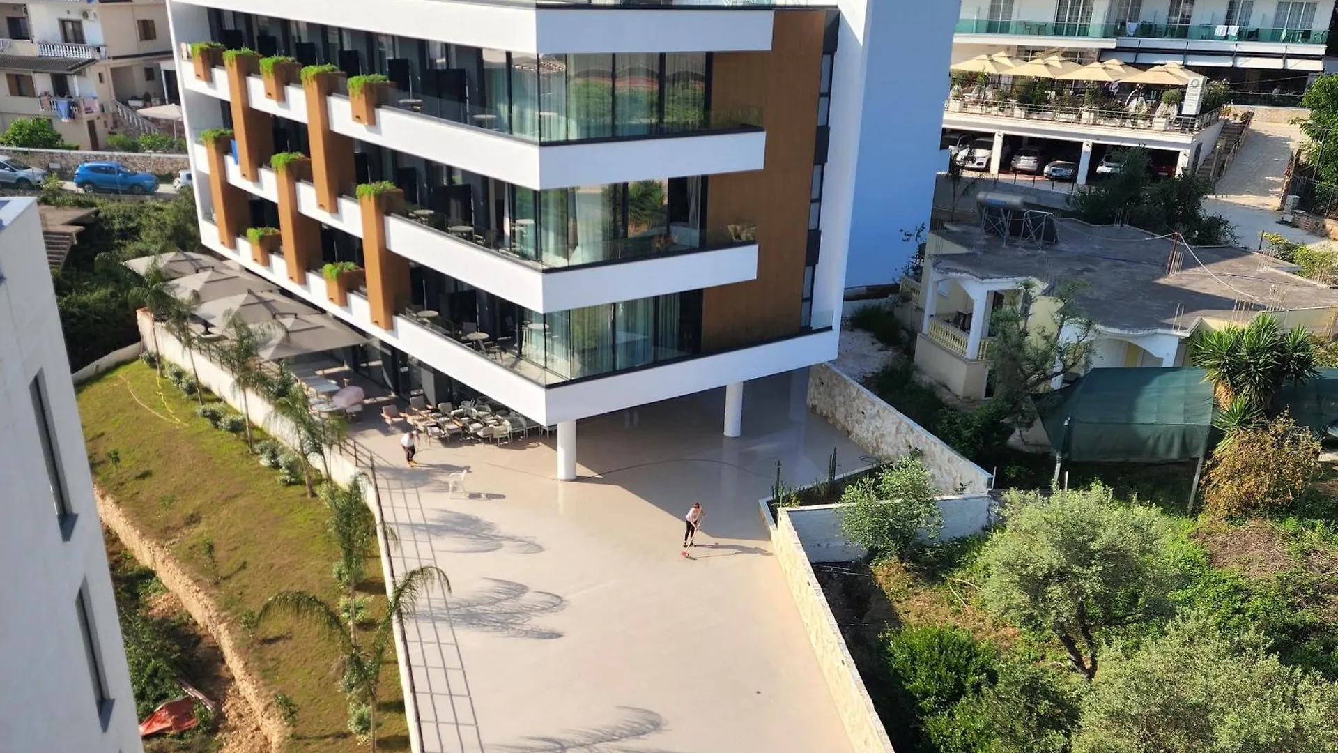 Green Light Hotel Εξαμίλιο 4*,