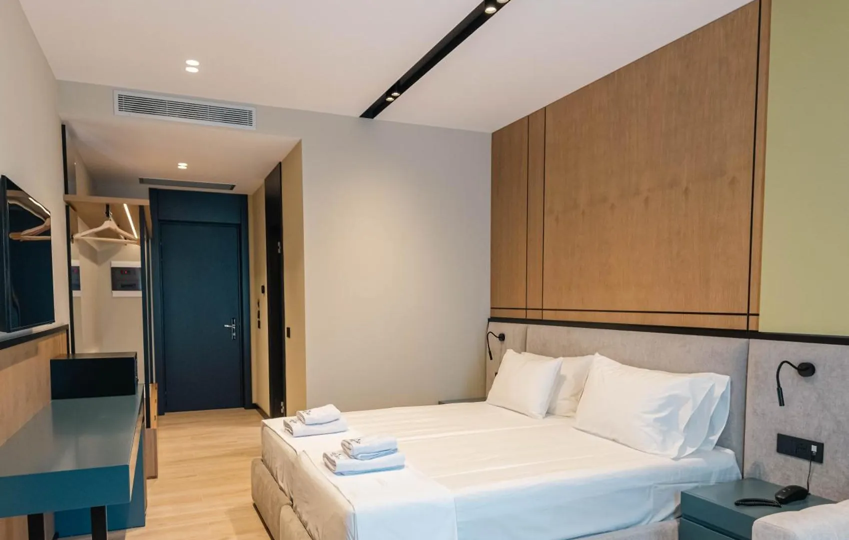 ****  Green Light Hotel Εξαμίλιο Αλβανία